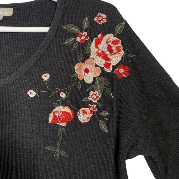 Woman Within plus size 1X (22/24) thermal oversized floral embroidered top - Picture 3 of 9